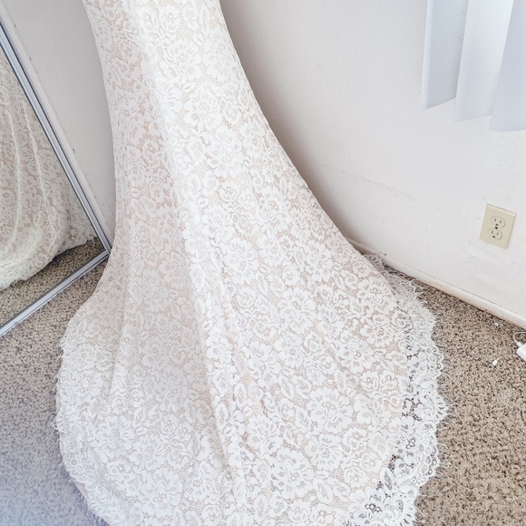 JUSTIN & ASHLEY LACE IVORY BEIGE MERMAID TWO-PIECE WEDDING DRESS SZ 8 - Picture 3 of 9